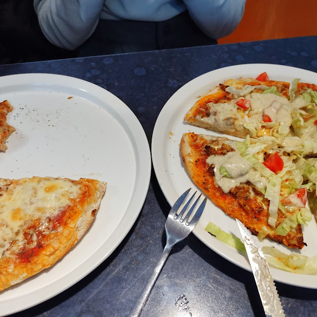 Spezialpizza
