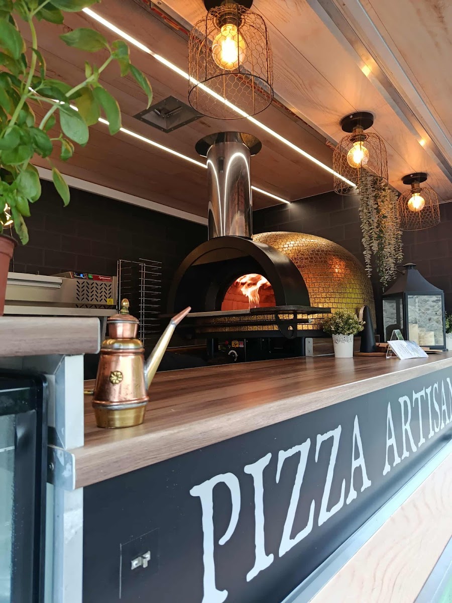 Maison Burle 07 (G&C Pizza)