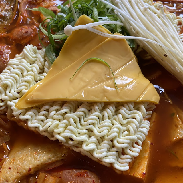 spicy army stew 부대찌개