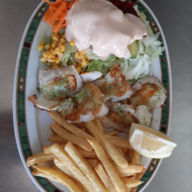 Rosada A la Plancha Con Aguacate Y Boca de Mar