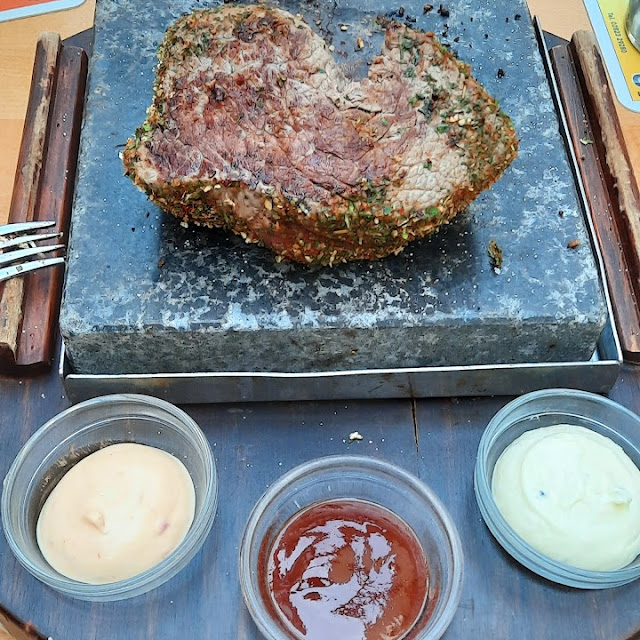 400 GR Steak Auf Dem Heißen Stein