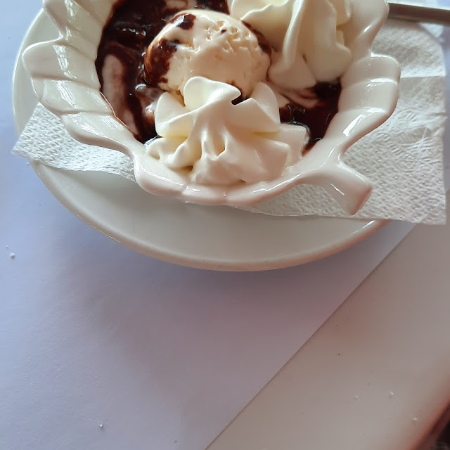 Chocolate Mousse as Freebie for Mothers Day