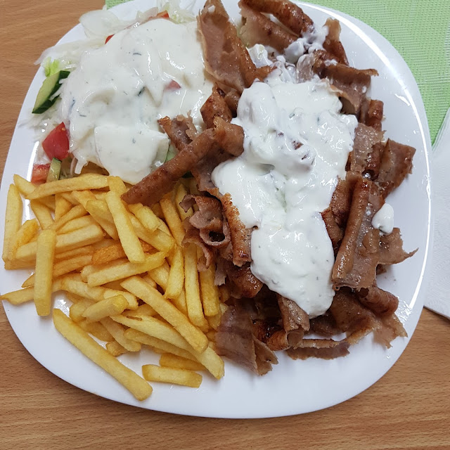 Dönerteller Mit Pommes Frites