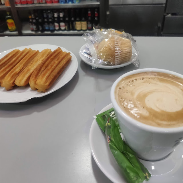 Churros Con Cafe Con Leche