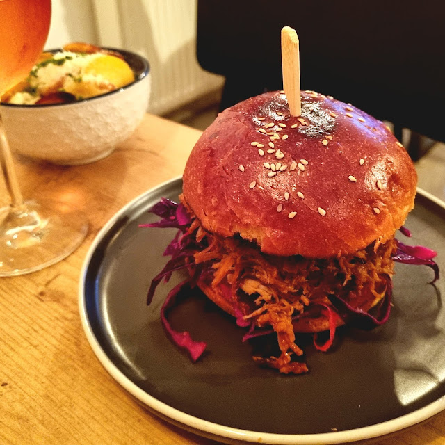 Pulled Pork Burger