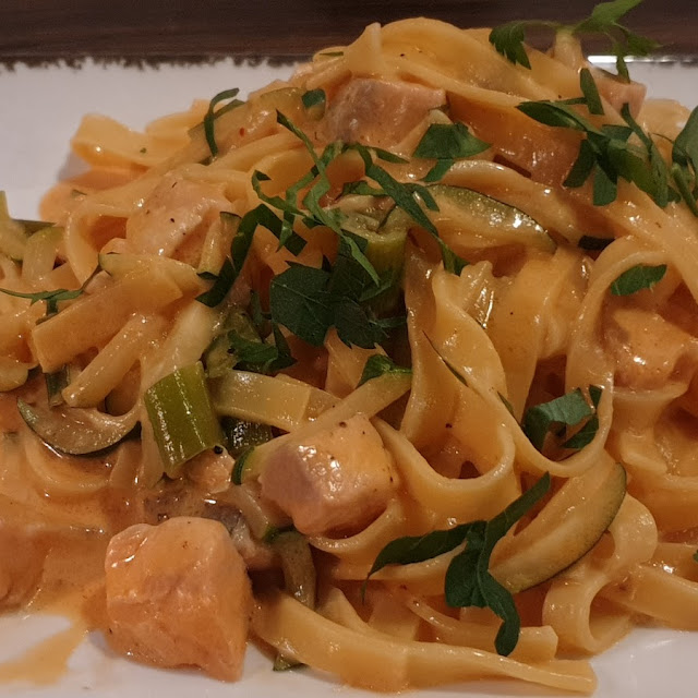 Tagliatelle Al Salmone E Zucchine