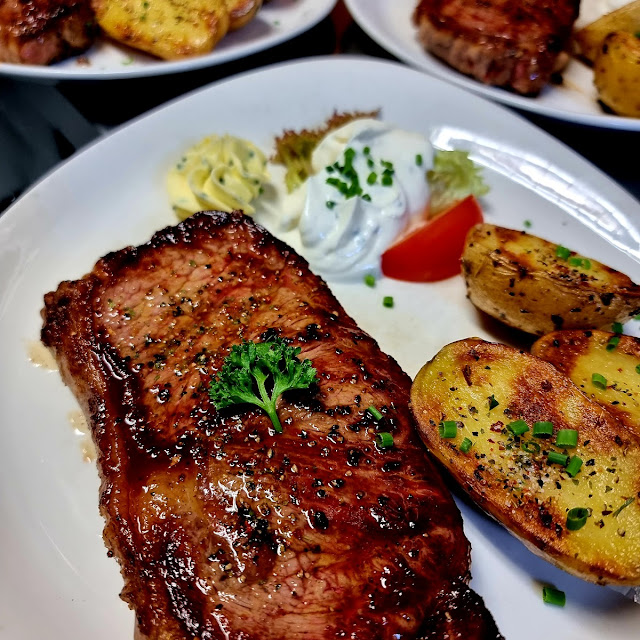 Dry-Aged Steak
