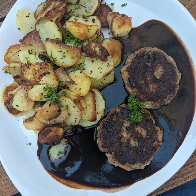 Fleischküchle Mit Burgundersauce