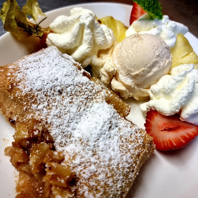 Apple Strudel