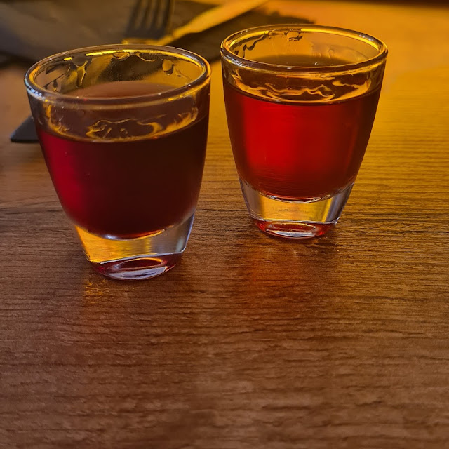 Soplica Himbeere Und Sauerkirsch