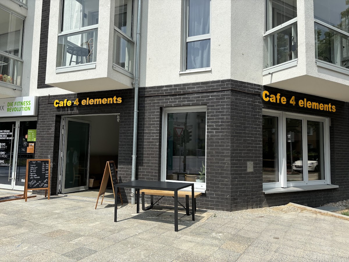 Cafe 4 elements