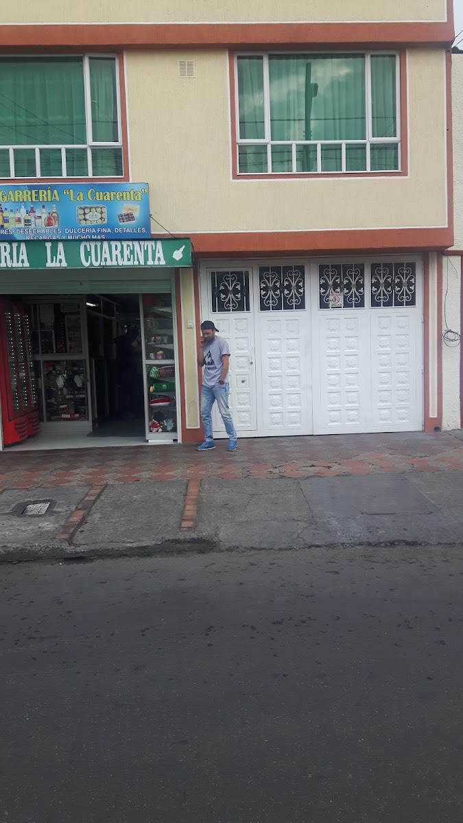 CIGARRERIA LA CUARENTA