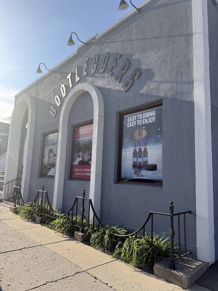 Bootleggers Bar, Grill and Pizza