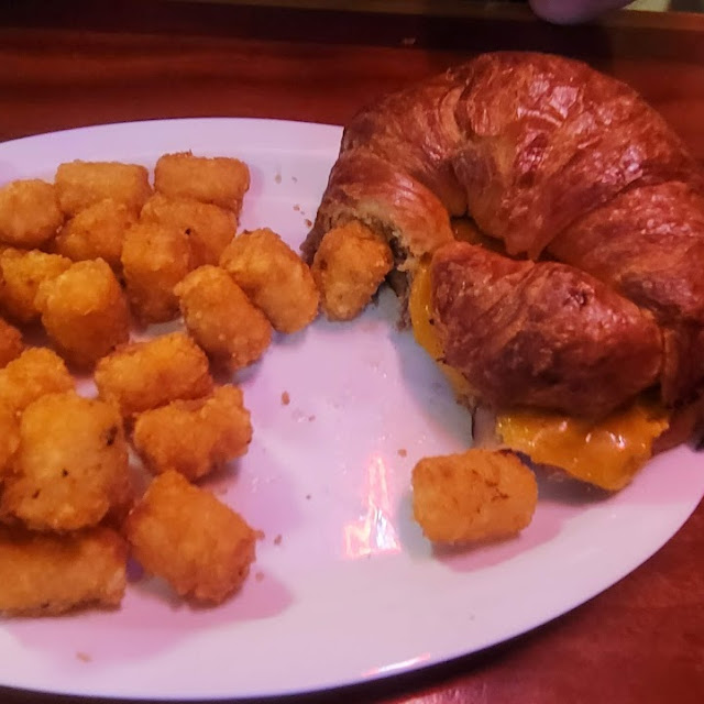 Beef and Cheddar Croissant