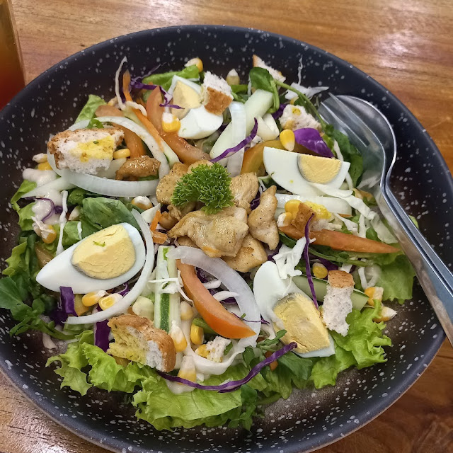 Sesame Chicken Salad