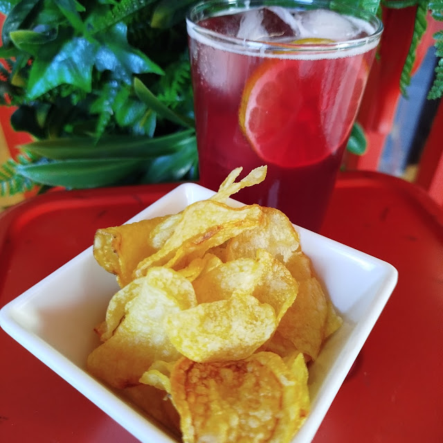 Tinto de Verano Y Patatas de Tapa