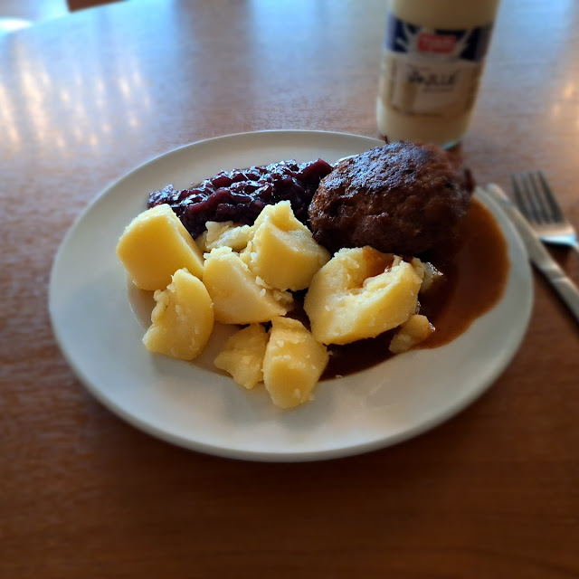 Bulette Mit Kartoffeln