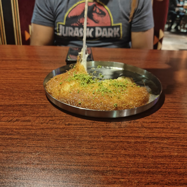 Large Kenafa