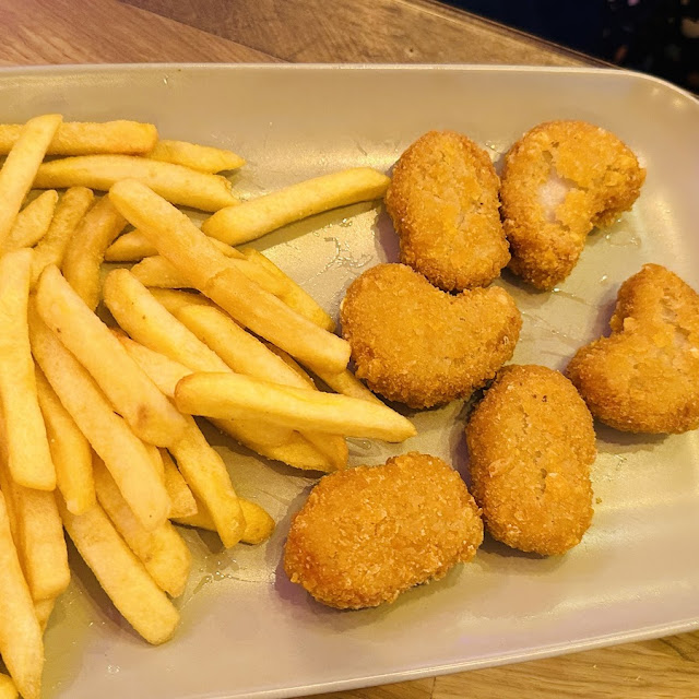 Chicken Nuggets & Fries