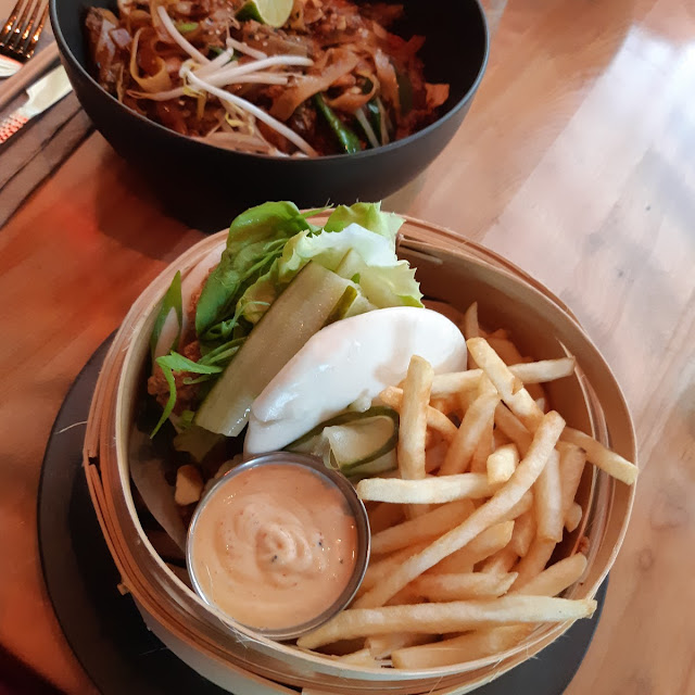 General Tao Bao Burger