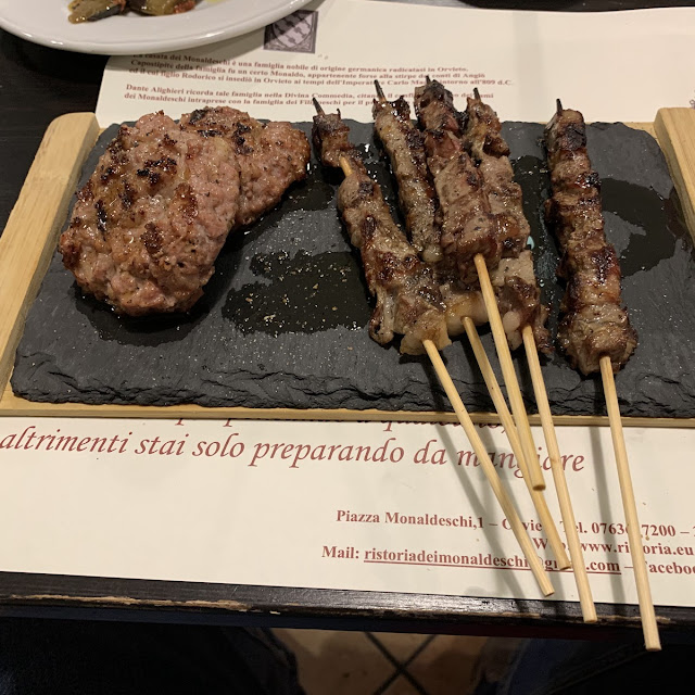 Salsiccia E Arrosticini Alla Griglia