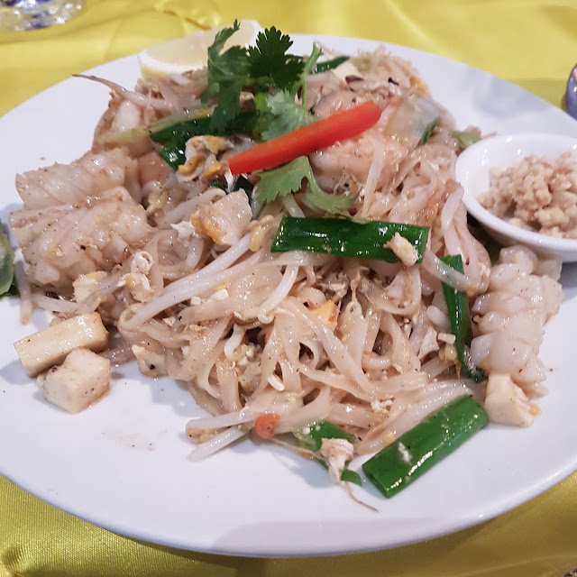 Seafood Pad Thai