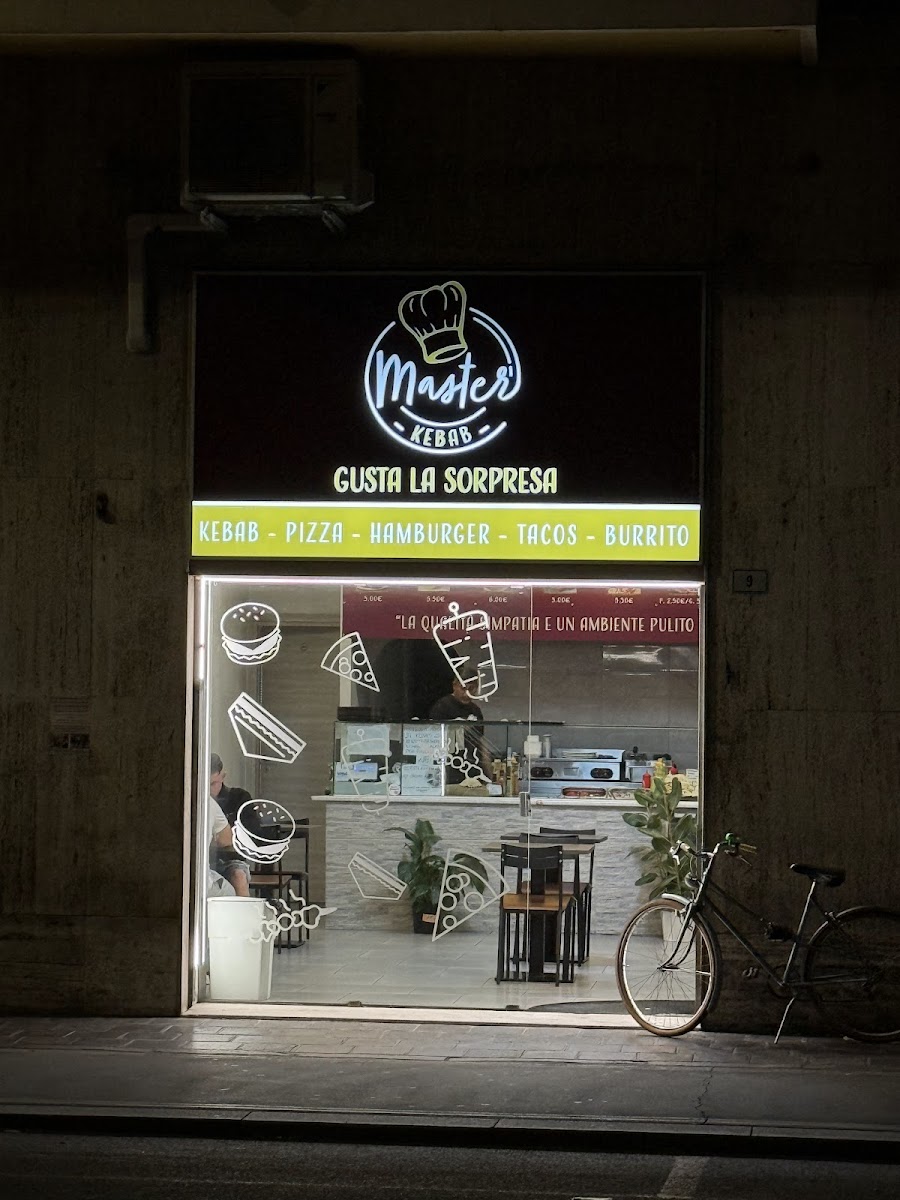 Master Kebab - gusta la sorpresa....Pizza....