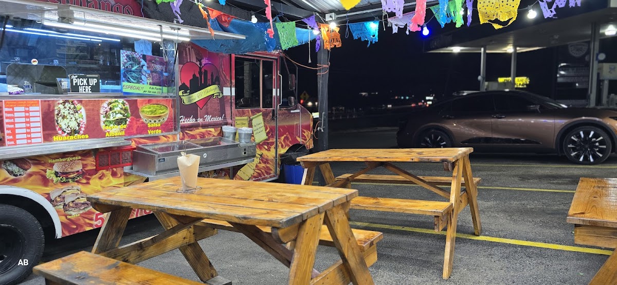 Tacos y Tortas El Chilango