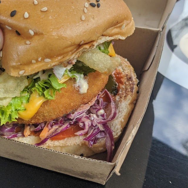 Kids Cheeseburger Cheeky Chicken