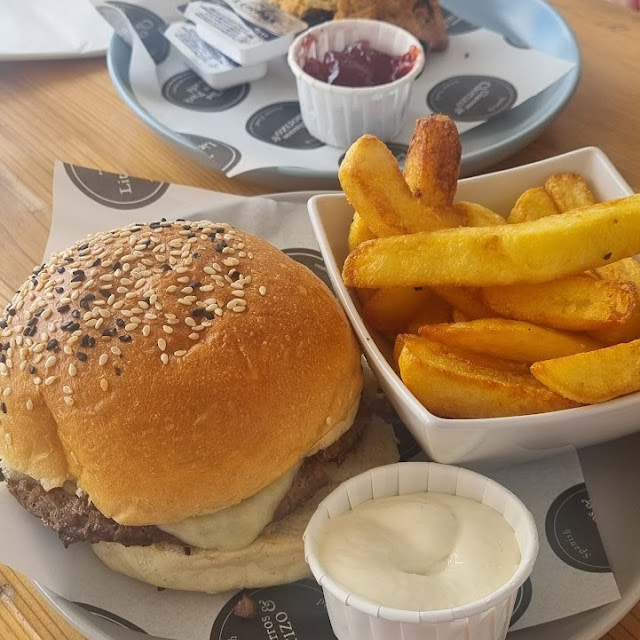 Cheese Burger
