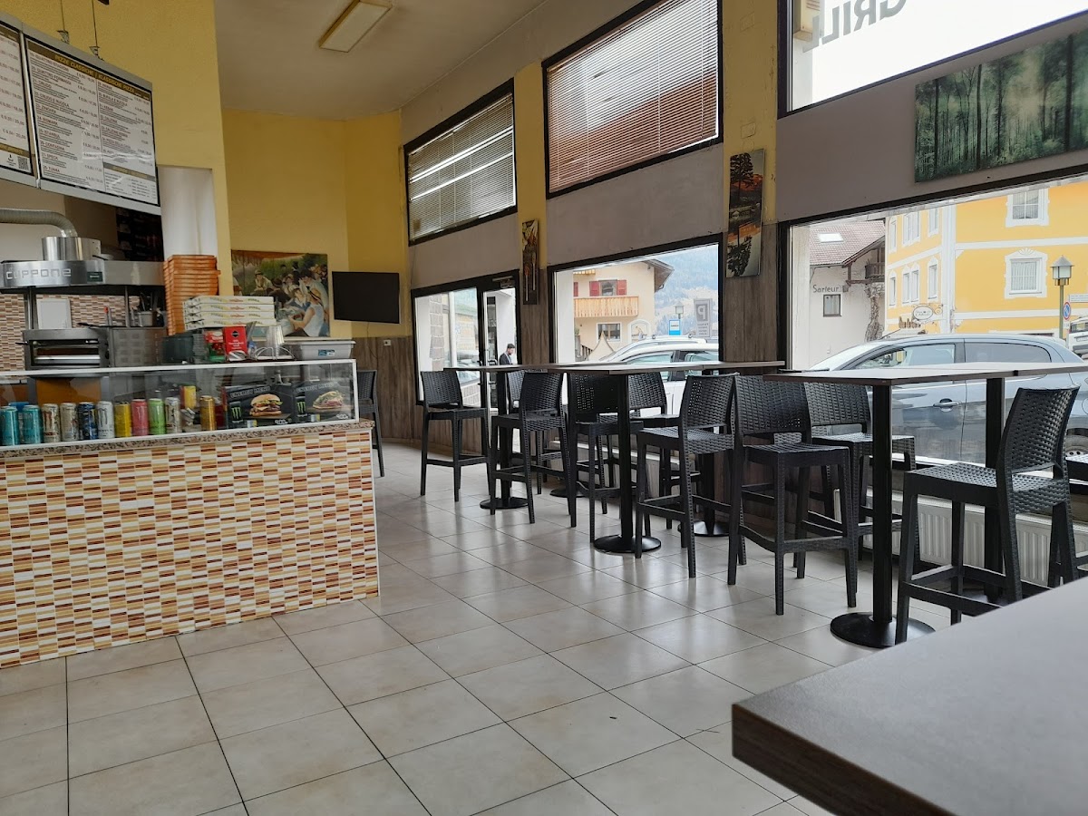 Istanbul Kebab Pizza Grill