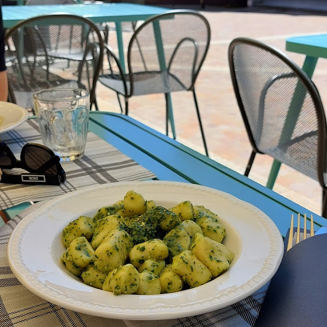 Homemade Potato Goocht Whit Rocket Pesto and Basil