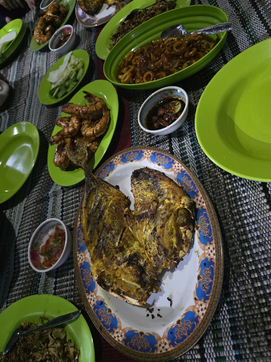 Ikan Bakar Saung Dolken Pondokbali
