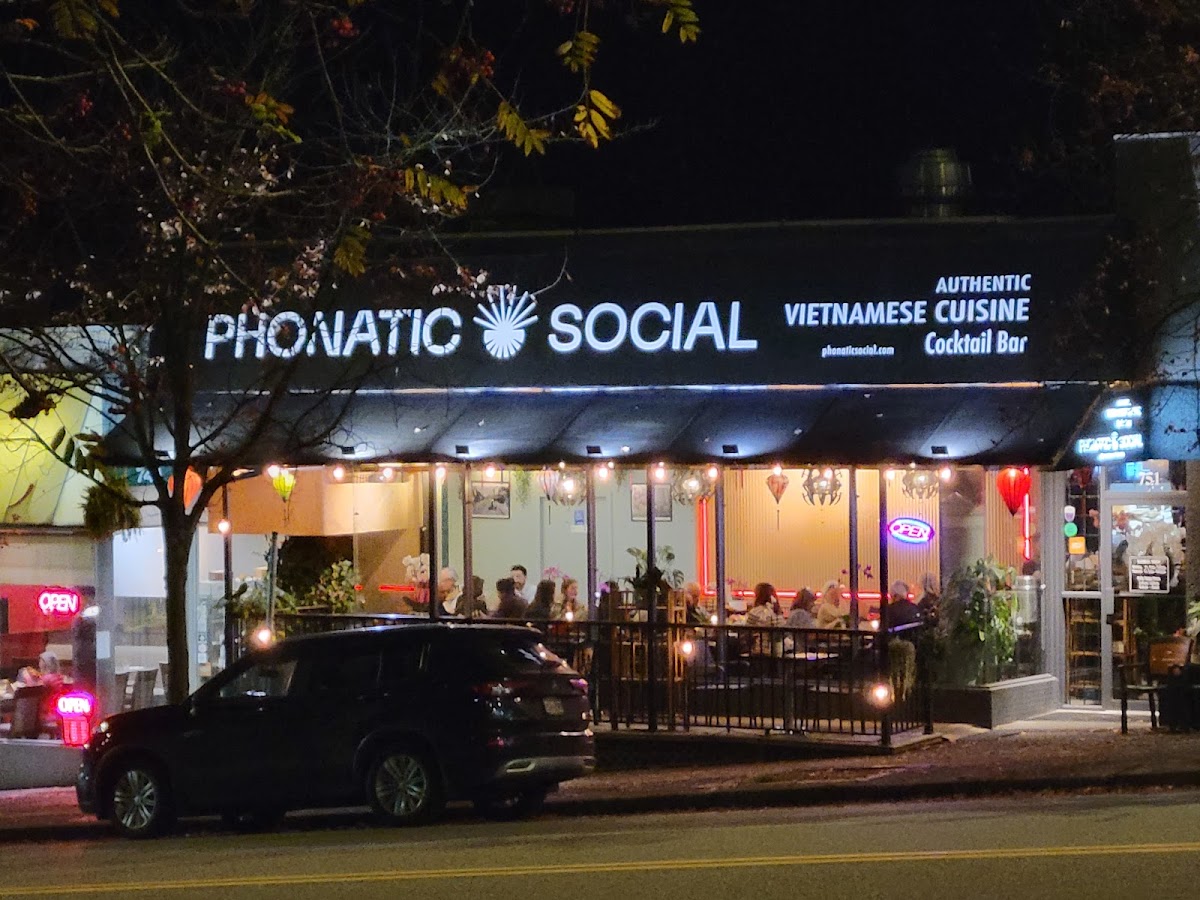 Phonatic Social Restaurant