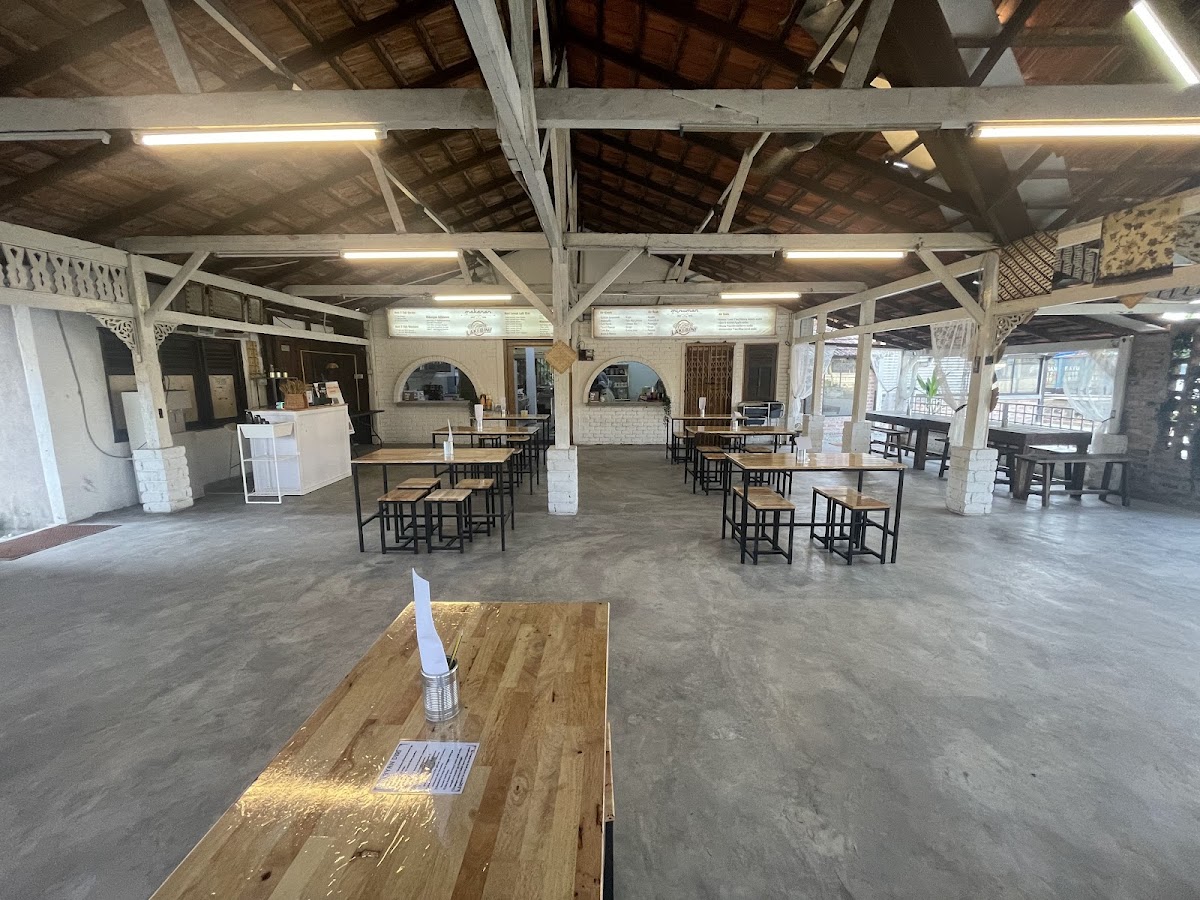 Warung Laki Bini