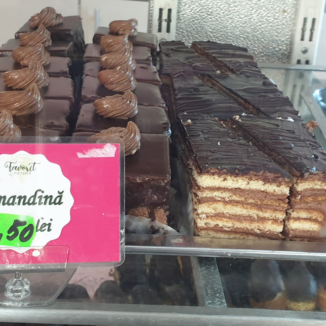 Amandină