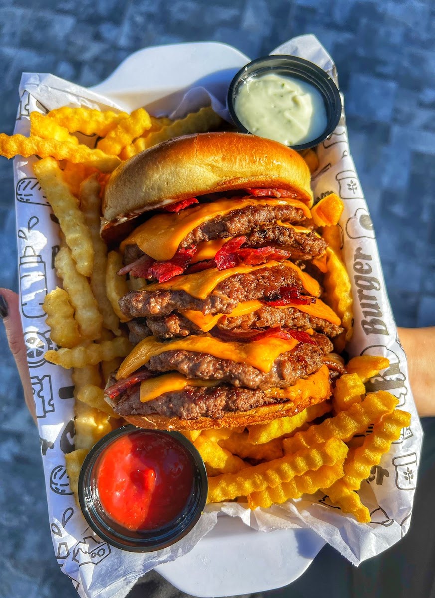 Comendador Burguer Pinhais