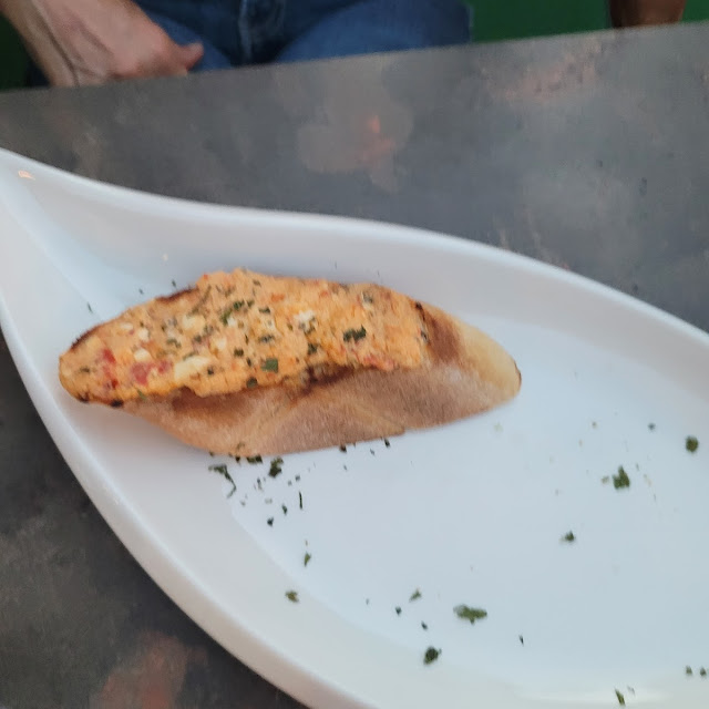 Knoblauchpresse Mit Schafskäse Überbacken