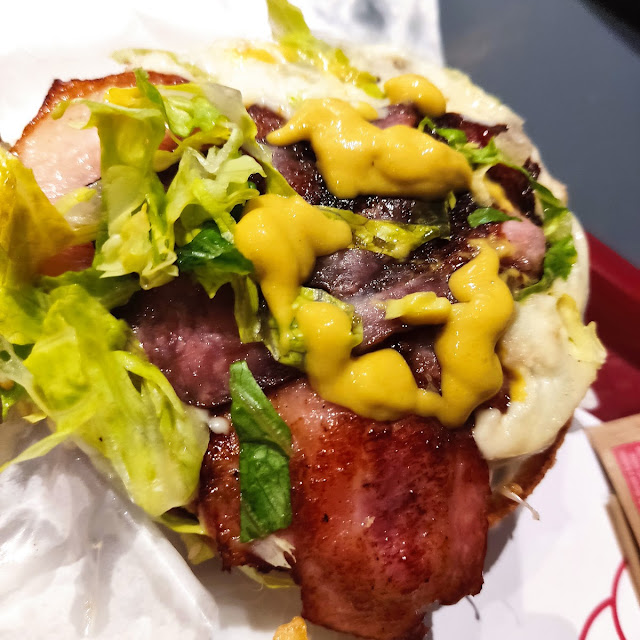 Hamburguesa Con Bacon Y Queso