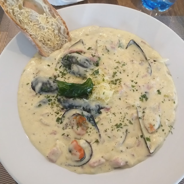 Mussel and Clam Pasta