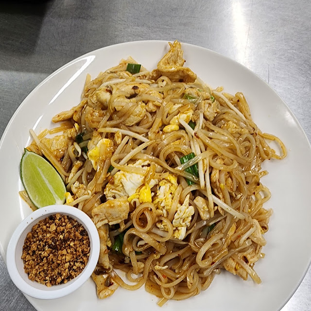 Chicken Pad Thai