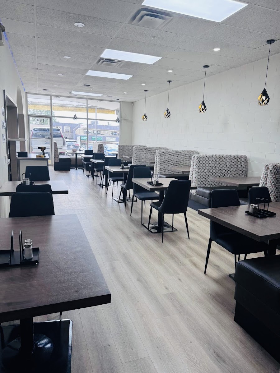 Desi Spice & Sweets Restaurant and Bar