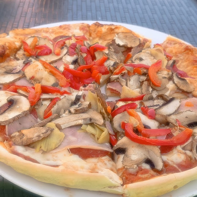 Pizza Capricciosa