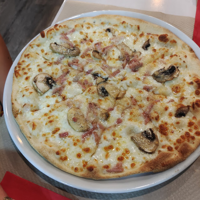 Pizza Carbonara
