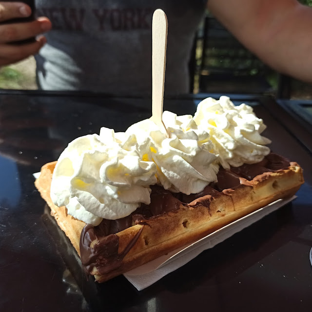 Waffle with Cream and Nutella