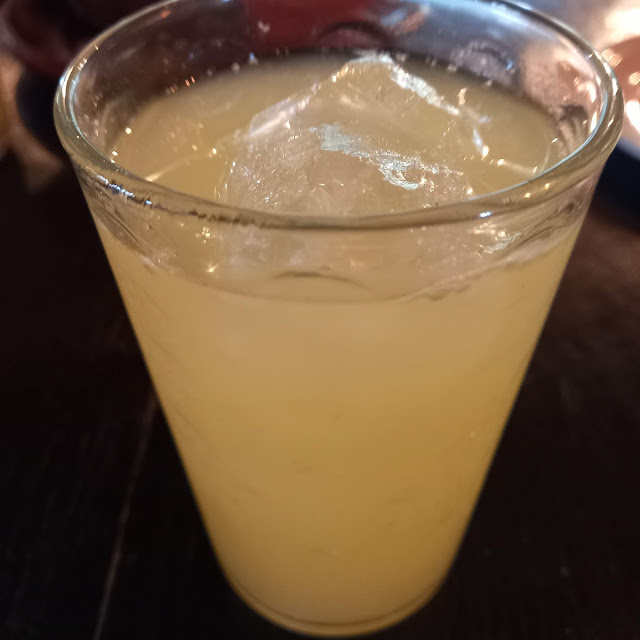 Agua de Piña Con Menta