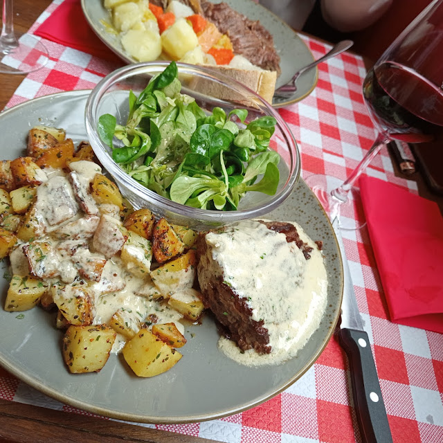 Onglet de Bœuf Et Pommes de Terre Rôties