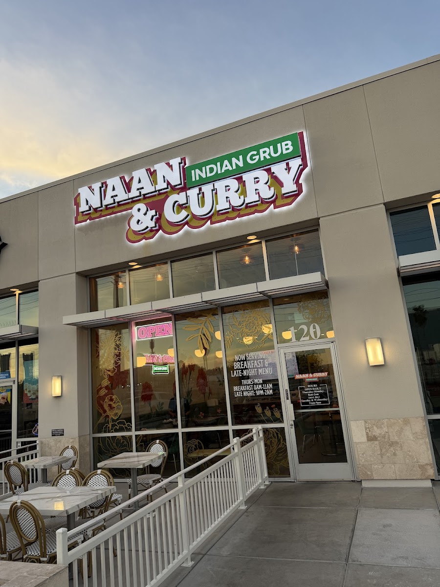 Naan & Curry - Indian Food (The Strip)