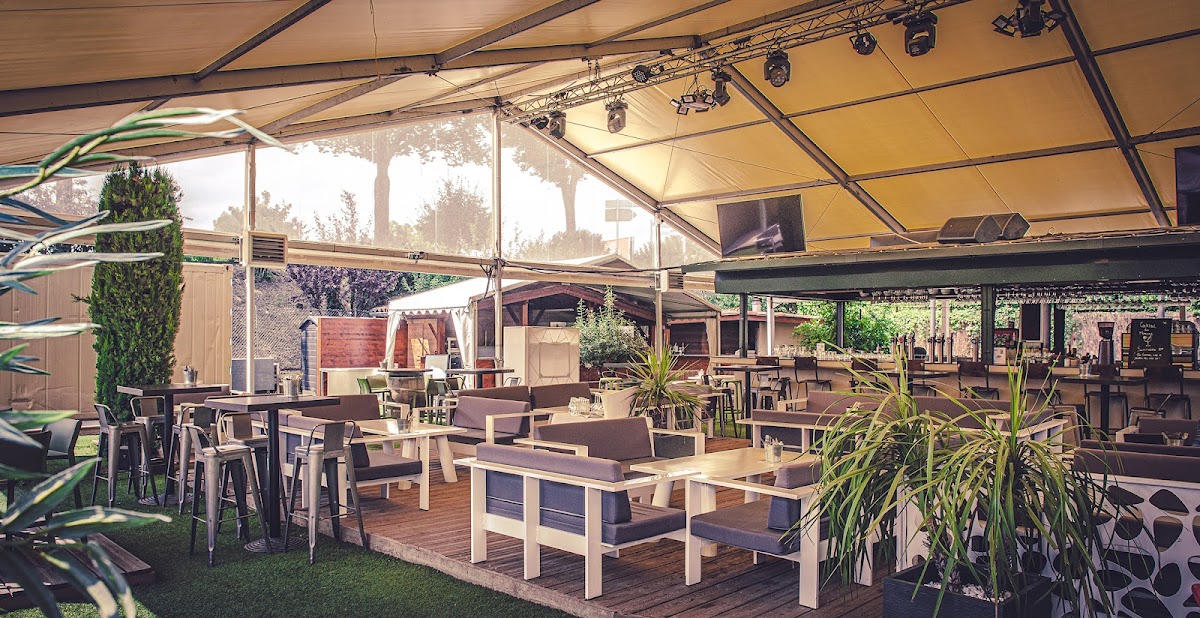 Red Garden - Restaurant à Villefranche-sur-Saône