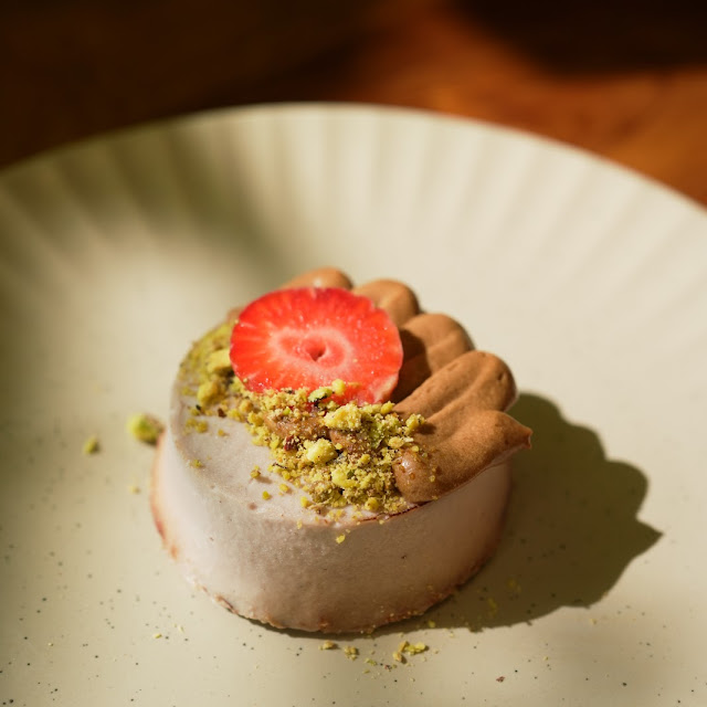 Roasted White Chocolate Panna Cotta